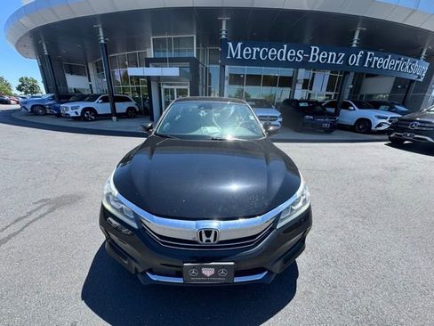 Used 2016 Honda Accord Sport image 2