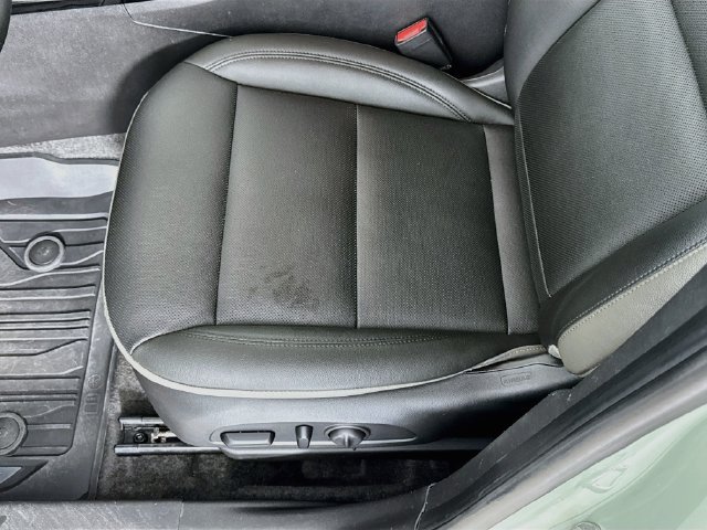 Used 2025 Chevrolet Trax ACTIV FWD image 19