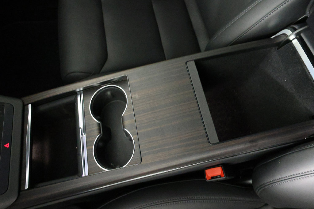 Used 2026 Tesla Model S AWD/4WD image 37