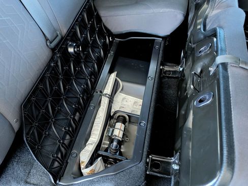 Used 2019 Toyota Tacoma TRD Off-Road image 36