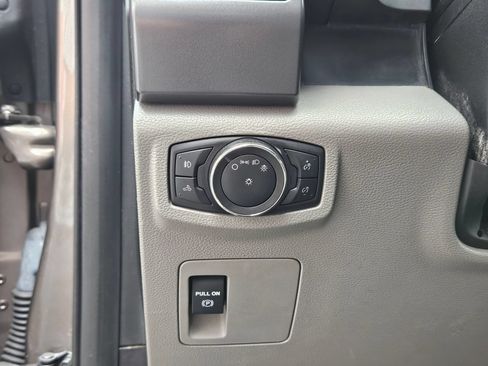 Used 2018 Ford F150 XLT AWD/4WD image 19