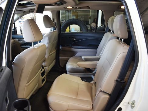 Used 2016 Honda Pilot Elite image 5