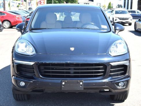 Used 2016 Porsche Cayenne AWD/4WD image 6