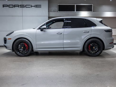 Certified 2023 Porsche Cayenne GTS AWD/4WD image 2