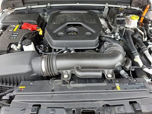 Used 2025 Jeep Wrangler Unlimited Sport S 4xe image 29