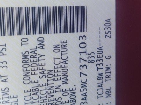 Used 2021 Nissan Rogue S image 33