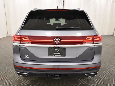 Used 2024 Volkswagen Atlas SE image 6