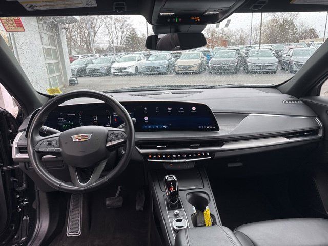 Used 2025 Cadillac XT4 Premium Luxury AWD/4WD image 19