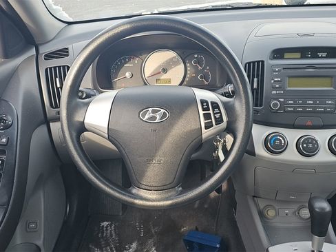 Used 2009 Hyundai Elantra GLS image 9