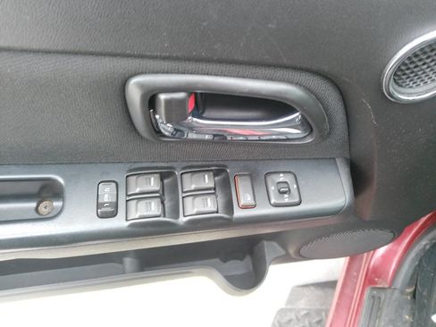 Used 2011 GMC Canyon SLE image 19