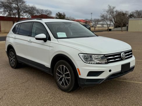 Used 2021 Volkswagen Tiguan S image 3
