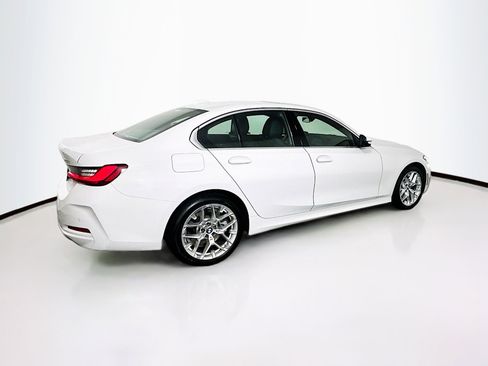 Used 2025 BMW 330i Sedan image 10