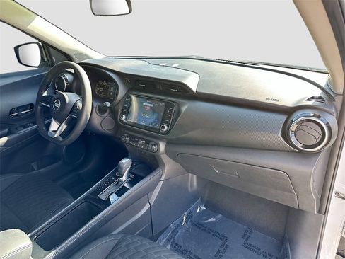 Used 2021 Nissan Kicks SV w/ Exterior Package image 26