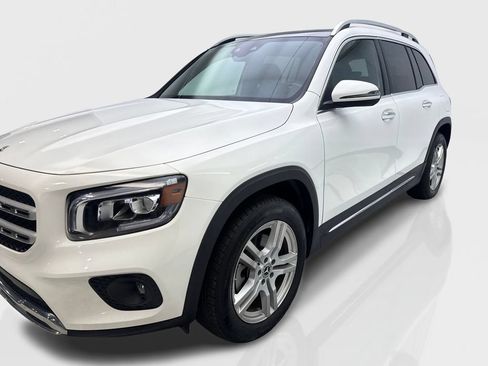Used 2023 Mercedes-Benz GLB 250 4MATIC image 11