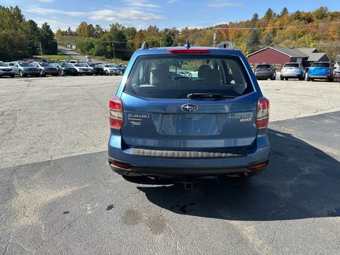 Used 2016 Subaru Forester 2.5i w/ Alloy Wheel Package image 5