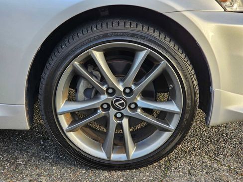 Used 2013 Lexus IS 250C image 9