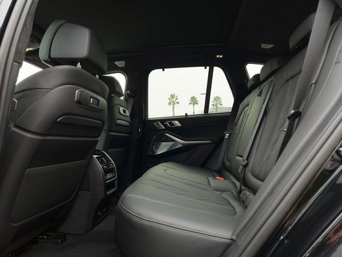 New 2026 BMW X5 M60i image 19