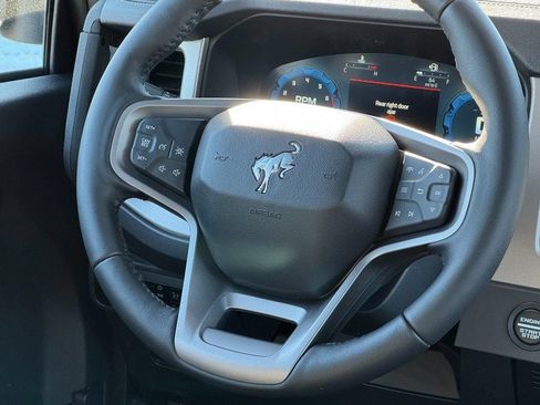 New 2025 Ford Bronco Outer Banks w/ Sasquatch Package image 7