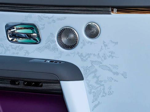 Certified 2026 Rolls-Royce Ghost Extended Wheelbase AWD/4WD image 32