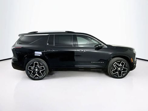 Used 2026 Chevrolet Traverse High Country w/ LPO, Floor Liner Package FWD image 25