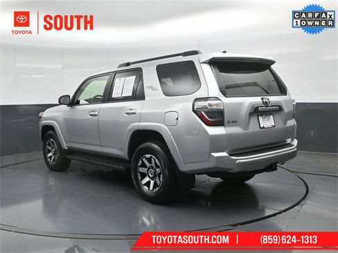 Used 2024 Toyota 4Runner TRD Off-Road image 8