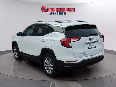 Used 2022 GMC Terrain SLT w/ Tech Package image 6