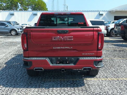 Used 2023 GMC Sierra 1500 Denali AWD/4WD image 5