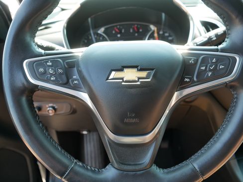 Used 2022 Chevrolet Equinox LT AWD/4WD image 25