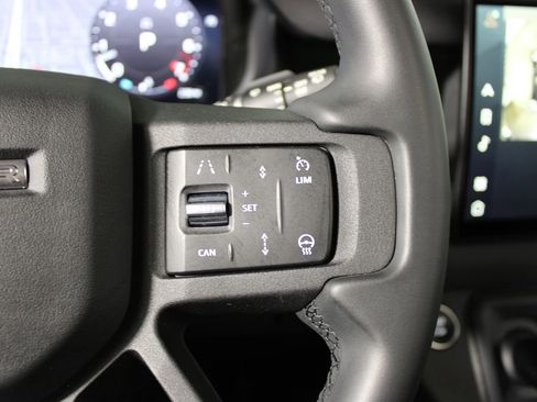 Used 2023 Land Rover Defender 110 75th Limited Edition image 22