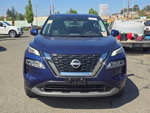 Used 2022 Nissan Rogue SV FWD image 12