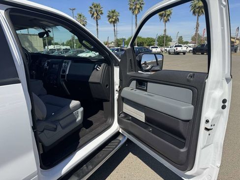 Used 2013 Ford F150 XLT w/ XLT Chrome Pkg image 17
