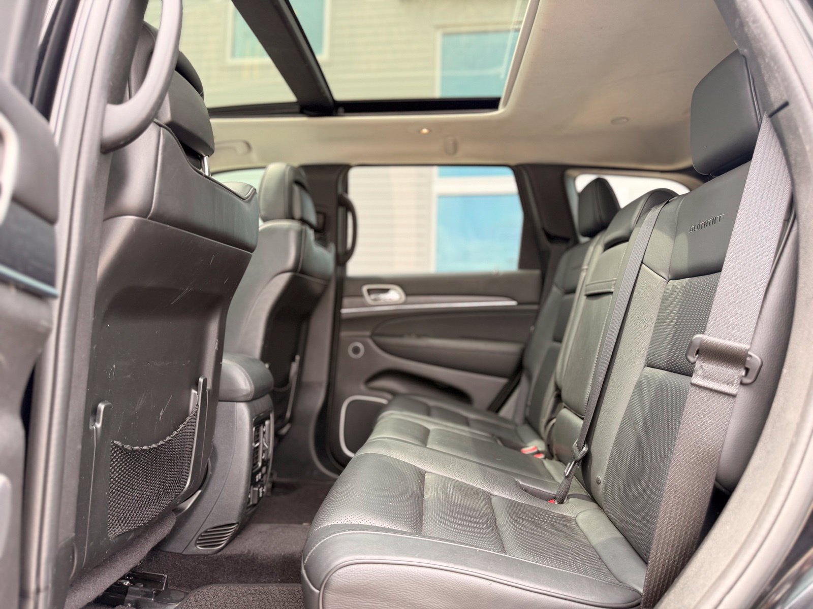 Used 2018 Jeep Grand Cherokee Summit w/ Platinum Series Group AWD/4WD image 33