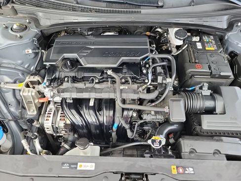 Certified 2023 Hyundai Elantra SE image 23