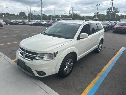 Used 2012 Dodge Journey SXT w/ Flexible Seating Group FWD image 1