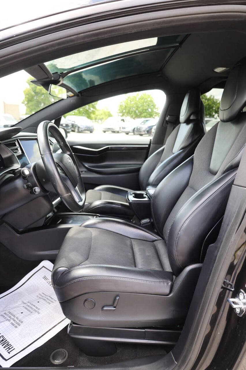 Used 2018 Tesla Model X 75D AWD/4WD image 13