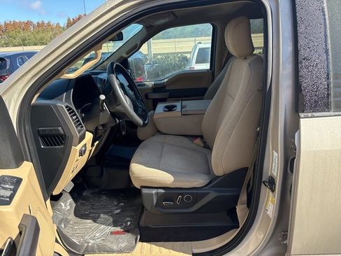 Used 2018 Ford F150 XLT w/ Equipment Group 302A Luxury image 11