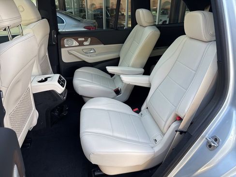 New 2025 Mercedes-Benz GLS 450 4MATIC image 19