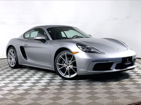Used 2025 Porsche 718 Cayman RWD image 7