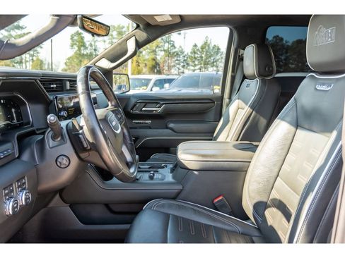 Used 2023 GMC Sierra 1500 AT4X w/ AT4X AEV Edition image 11