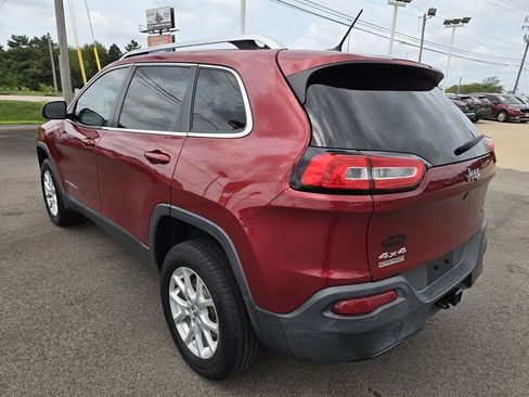 Used 2014 Jeep Cherokee Latitude w/ Cold Weather Group AWD/4WD image 5