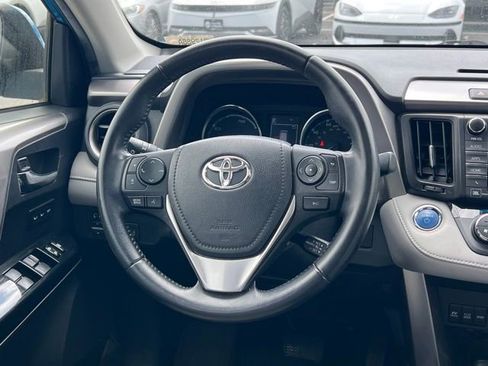 Used 2017 Toyota RAV4 Limited AWD/4WD image 12