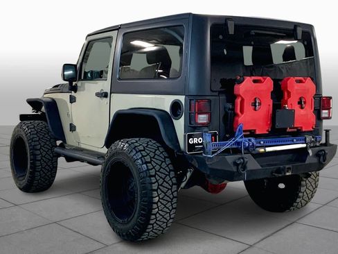 Used 2016 Jeep Wrangler Rubicon w/ Dual Top Group image 11