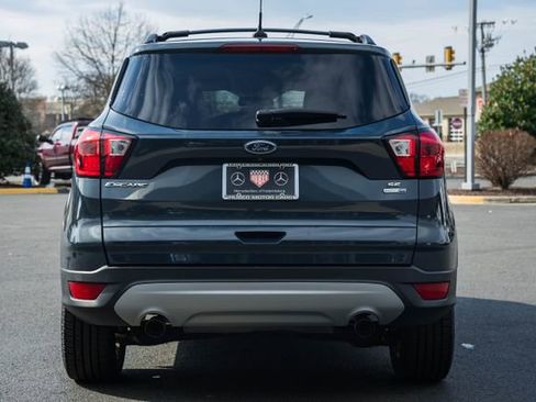 Used 2019 Ford Escape SE image 6