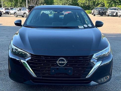 Used 2024 Nissan Sentra SV FWD image 2