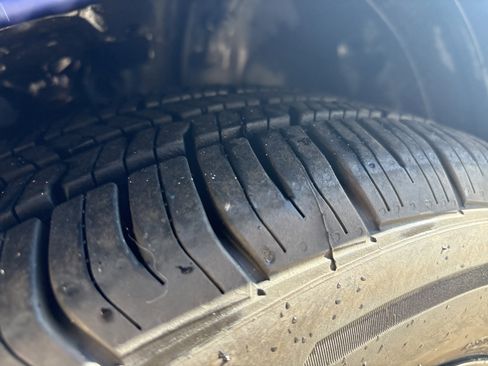 Used 2019 Hyundai Ioniq SEL image 12