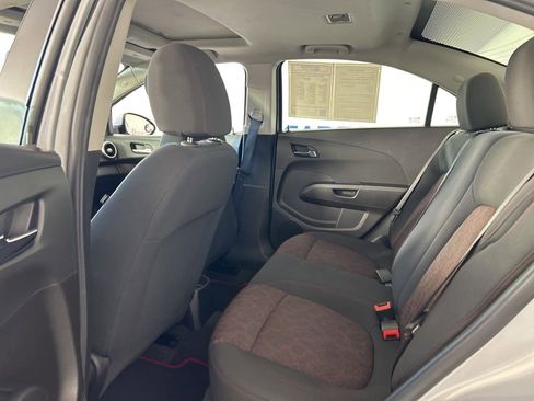 Used 2018 Chevrolet Sonic LT w/ Fun and Sun With RS Package FWD image 39
