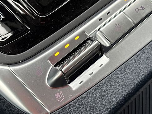 New 2025 Kia Carnival SX Prestige image 26