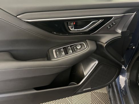 Used 2023 Subaru Outback Limited image 35