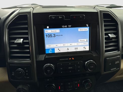 Used 2018 Ford F150 XLT w/ Equipment Group 302A Luxury AWD/4WD image 29