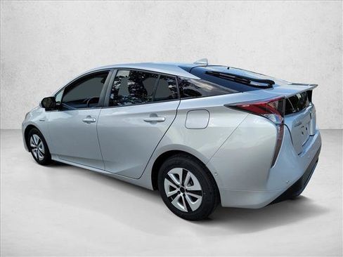 Used 2017 Toyota Prius Three FWD image 7